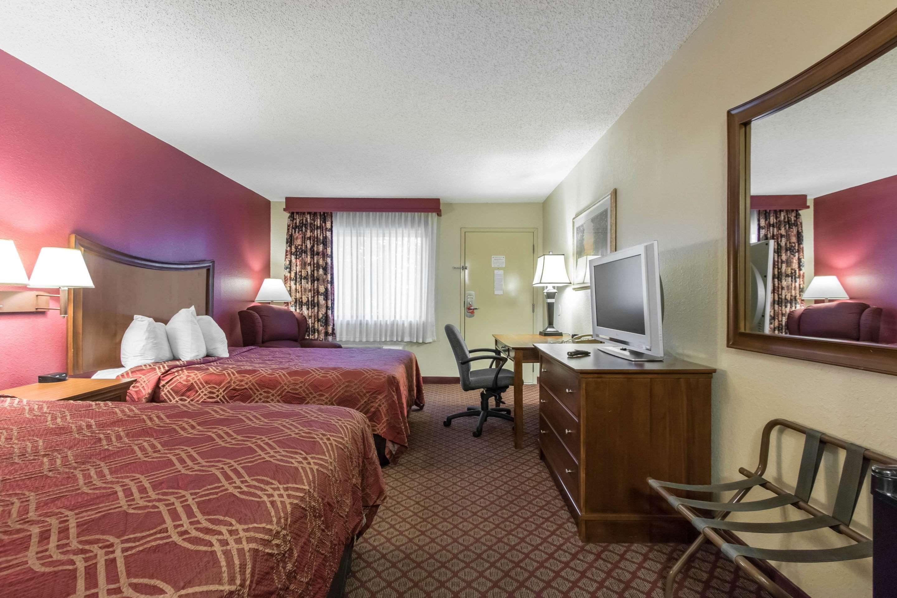 Econo Lodge Inn & Suites Joplin Exteriör bild