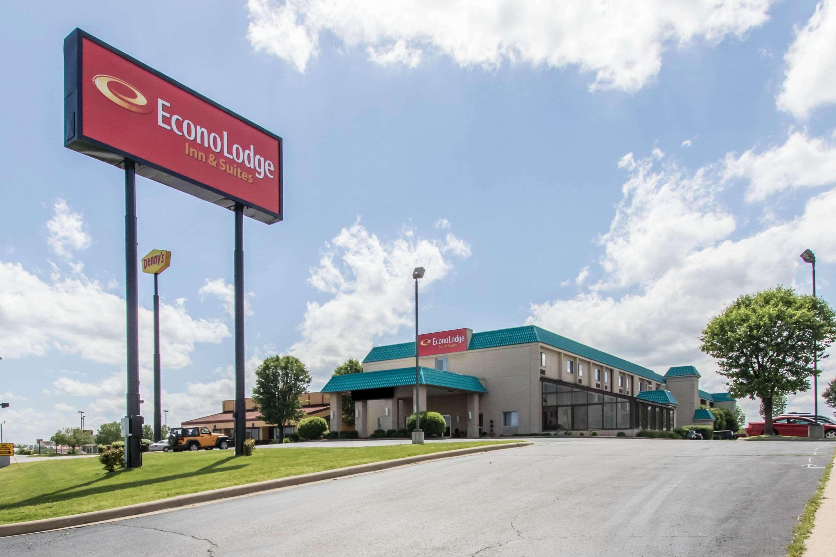 Econo Lodge Inn & Suites Joplin Exteriör bild
