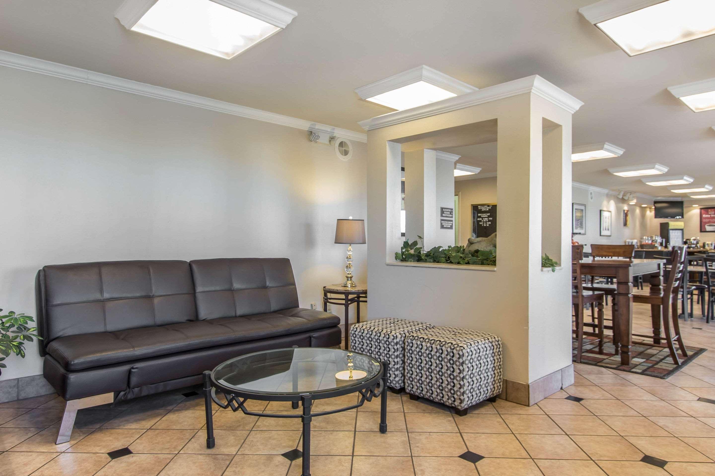 Econo Lodge Inn & Suites Joplin Exteriör bild