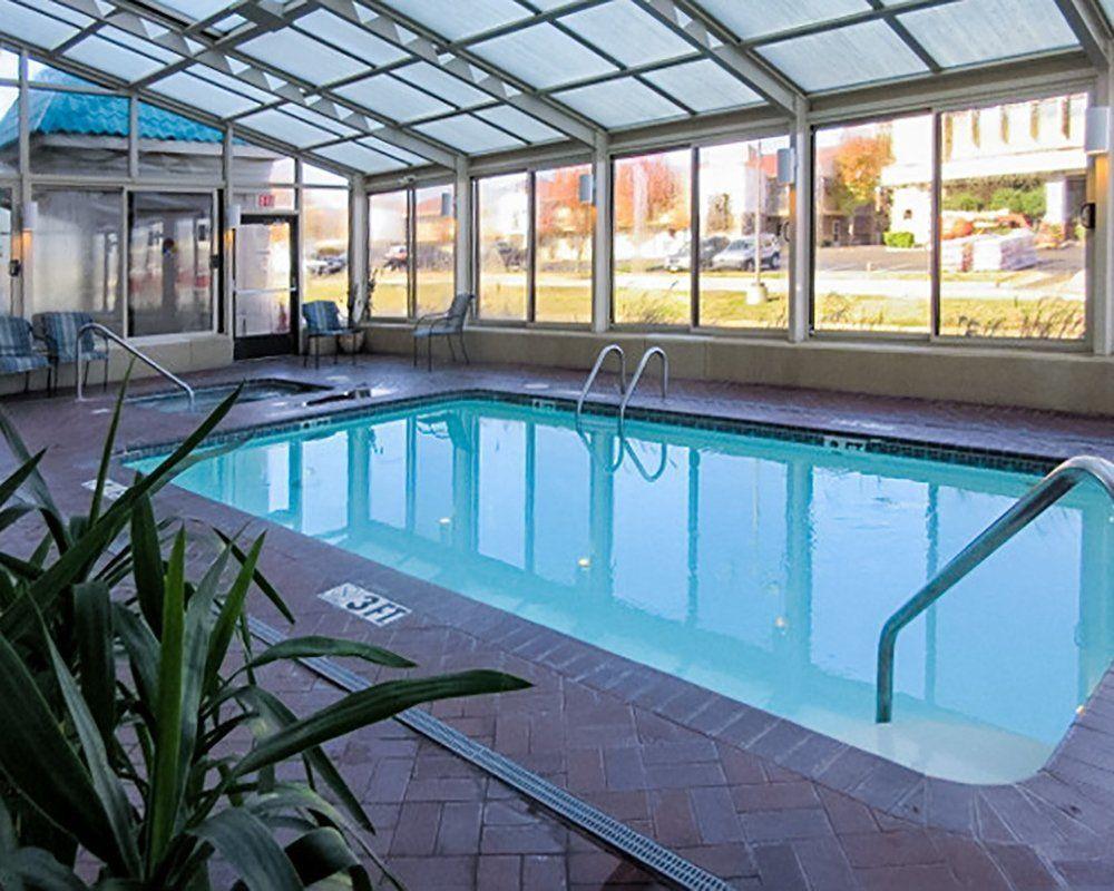 Econo Lodge Inn & Suites Joplin Exteriör bild